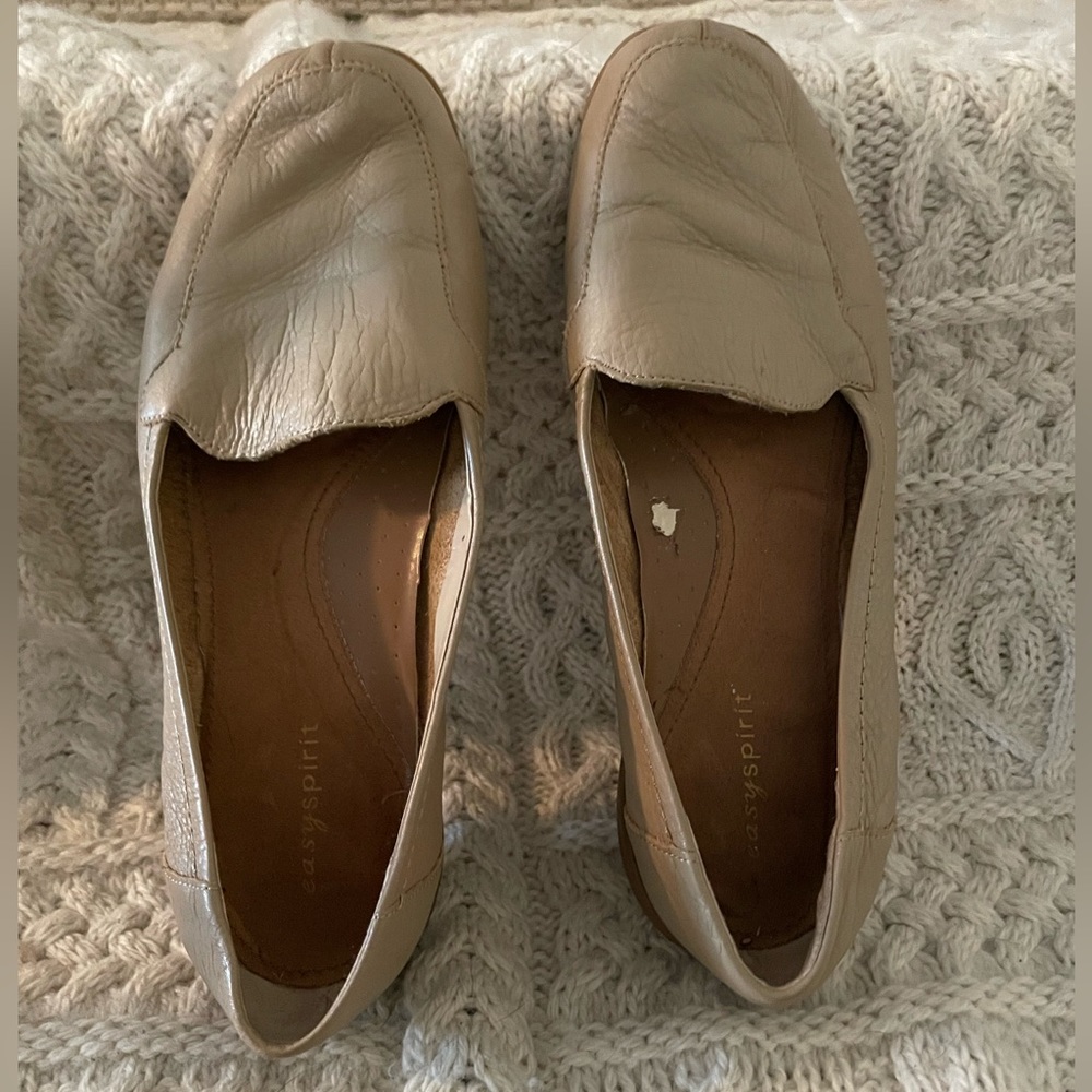 Easyspirit - Nude Slip On's